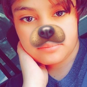 Meet your Posher, Makenzi